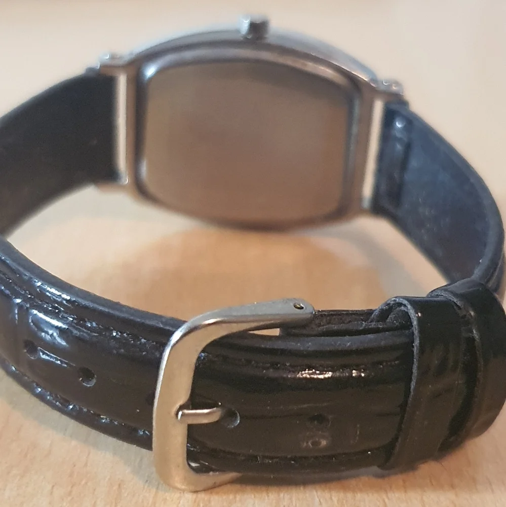 10/$20 SKC Silver/Black Leather Men's Tank Watch